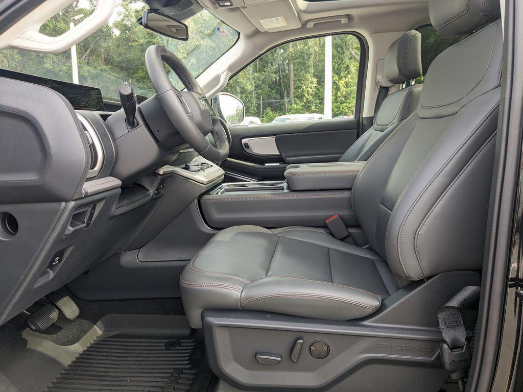 new 2025 Ford Expedition car, priced at $69,966