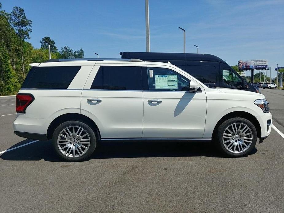 new 2024 Ford Expedition car, priced at $76,595