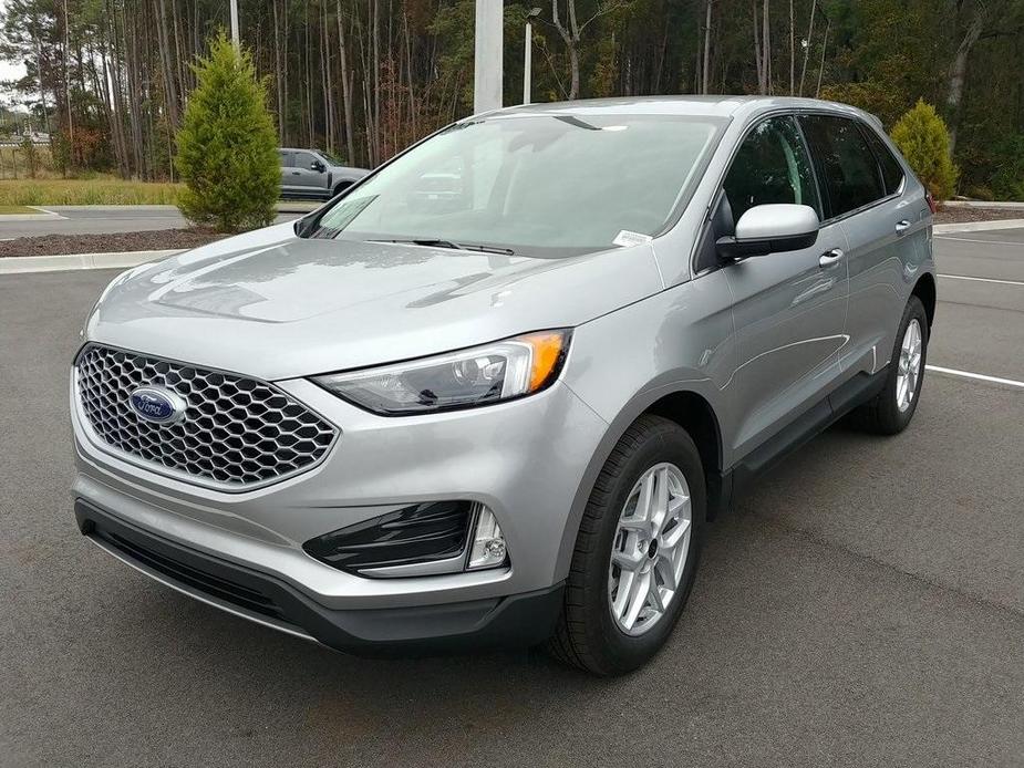 new 2024 Ford Edge car, priced at $42,760