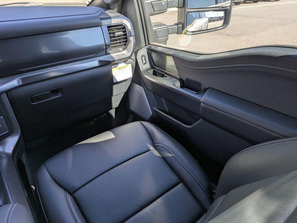 new 2025 Ford F-150 car, priced at $76,595