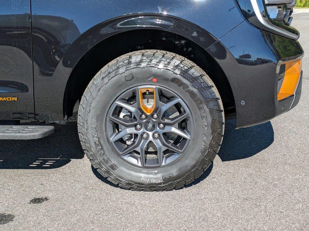 new 2025 Ford Expedition car, priced at $82,776