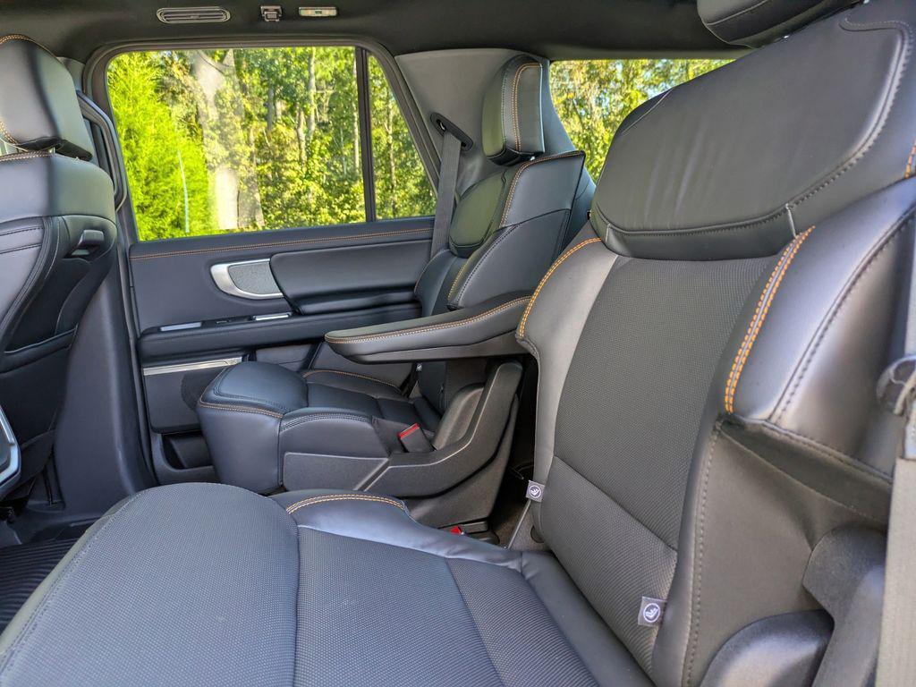new 2025 Ford Expedition car, priced at $82,776