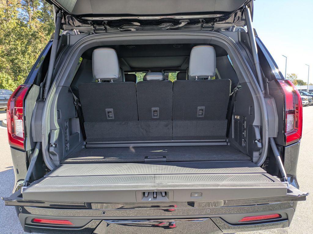 new 2025 Ford Expedition car, priced at $82,776