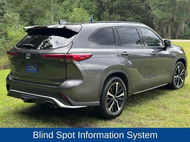used 2022 Toyota Highlander car, priced at $30,000