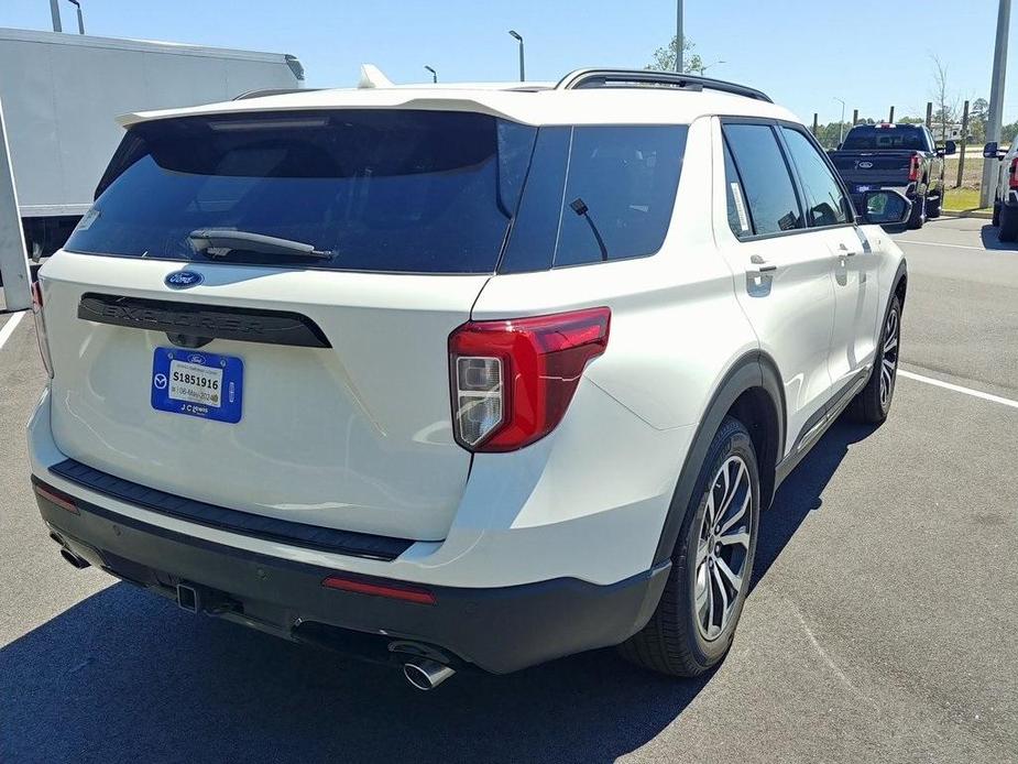 new 2024 Ford Explorer car, priced at $48,870