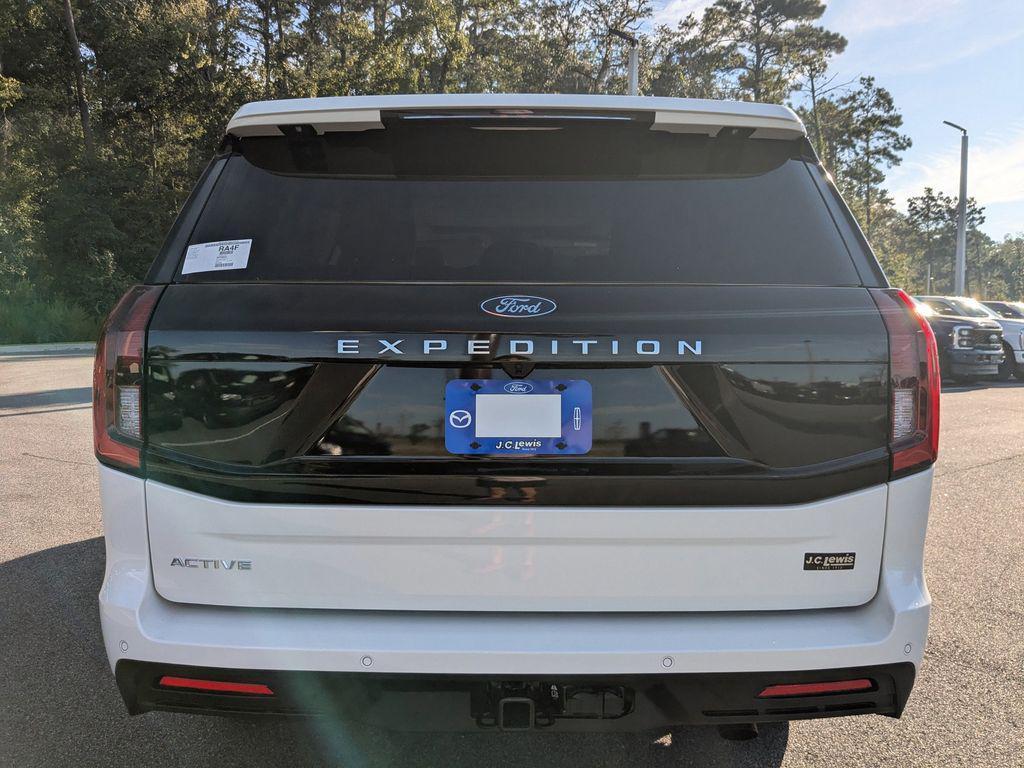 new 2025 Ford Expedition car, priced at $69,030