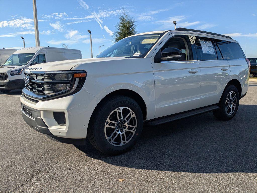 new 2025 Ford Expedition car, priced at $69,030