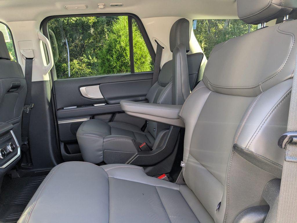 new 2025 Ford Expedition car, priced at $69,030