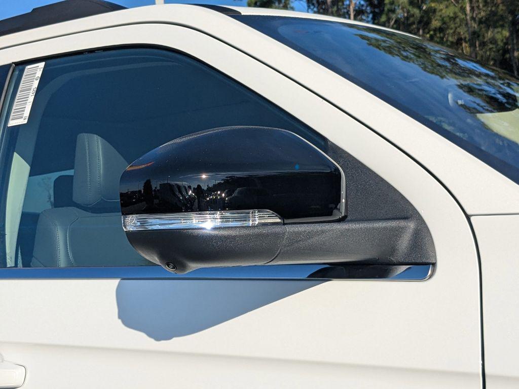 new 2025 Ford Expedition car, priced at $69,030