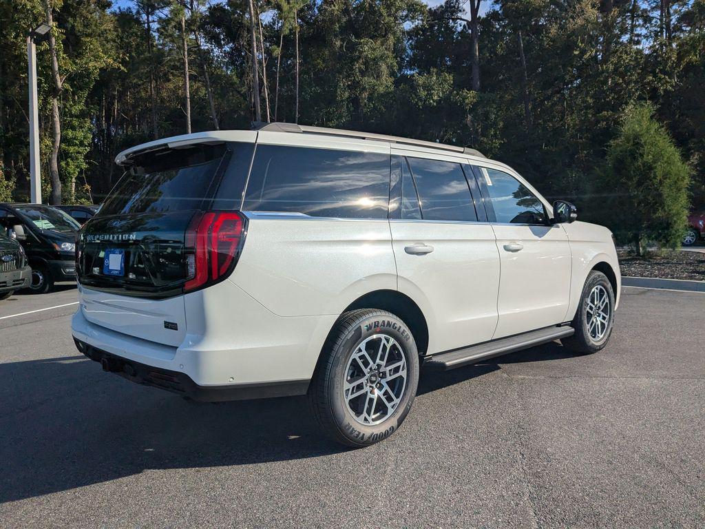 new 2025 Ford Expedition car, priced at $69,030