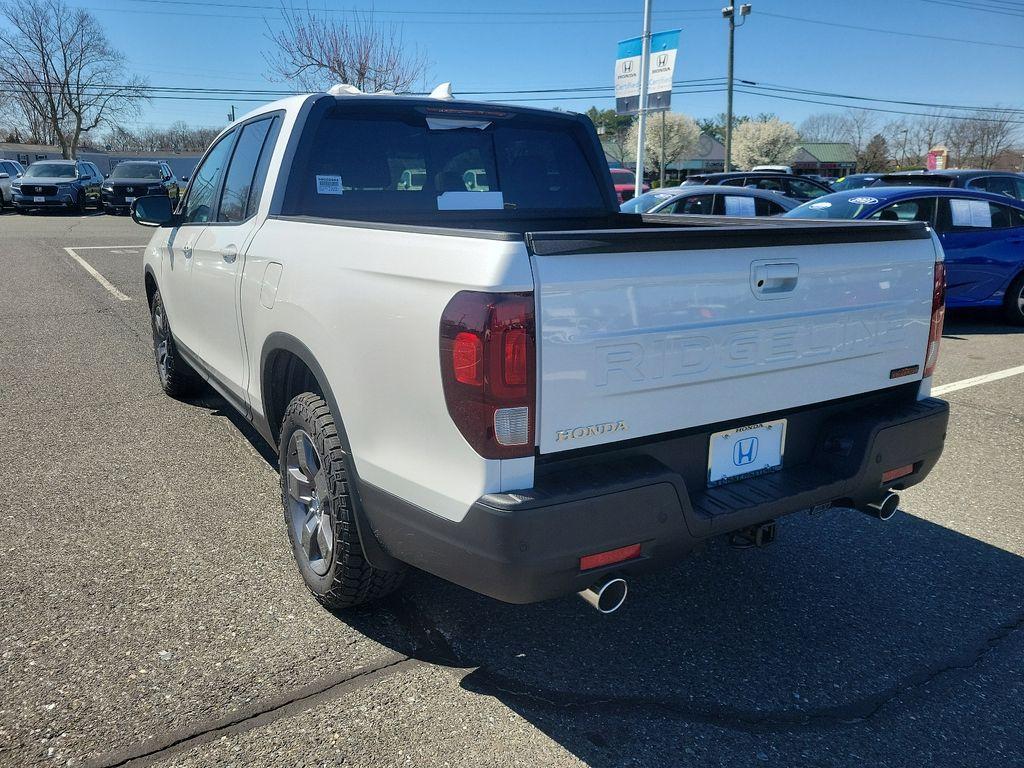 new 2025 Honda Ridgeline car, priced at $47,285