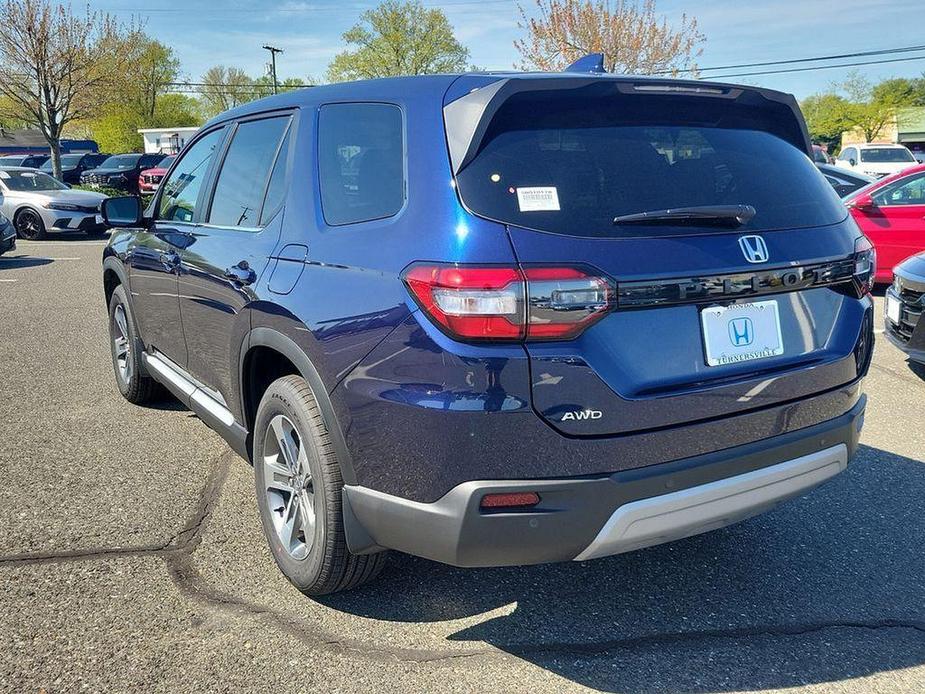 new 2025 Honda Pilot car, priced at $46,995