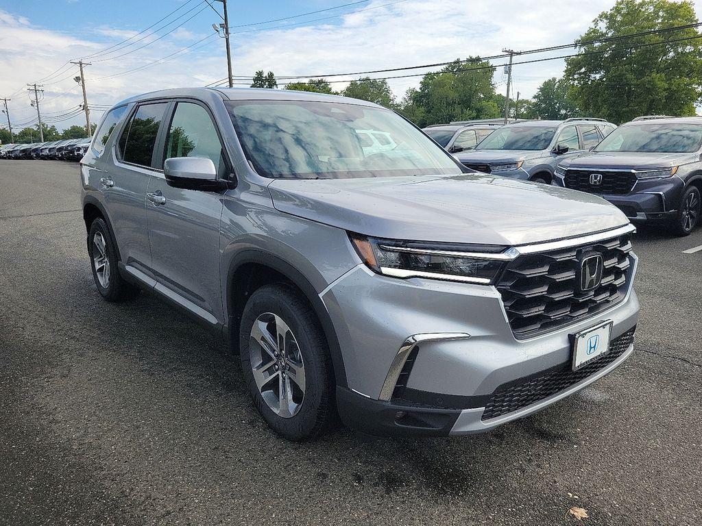 new 2025 Honda Pilot car, priced at $47,780