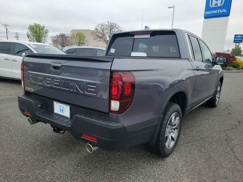 new 2025 Honda Ridgeline car, priced at $44,375