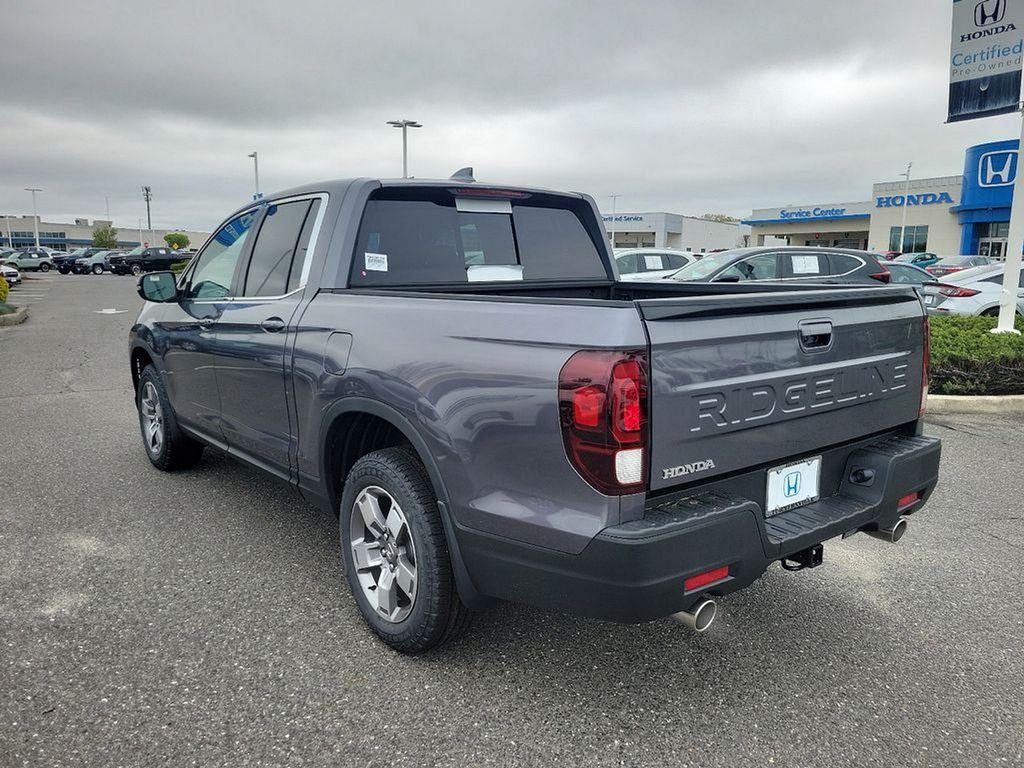 new 2025 Honda Ridgeline car, priced at $44,375