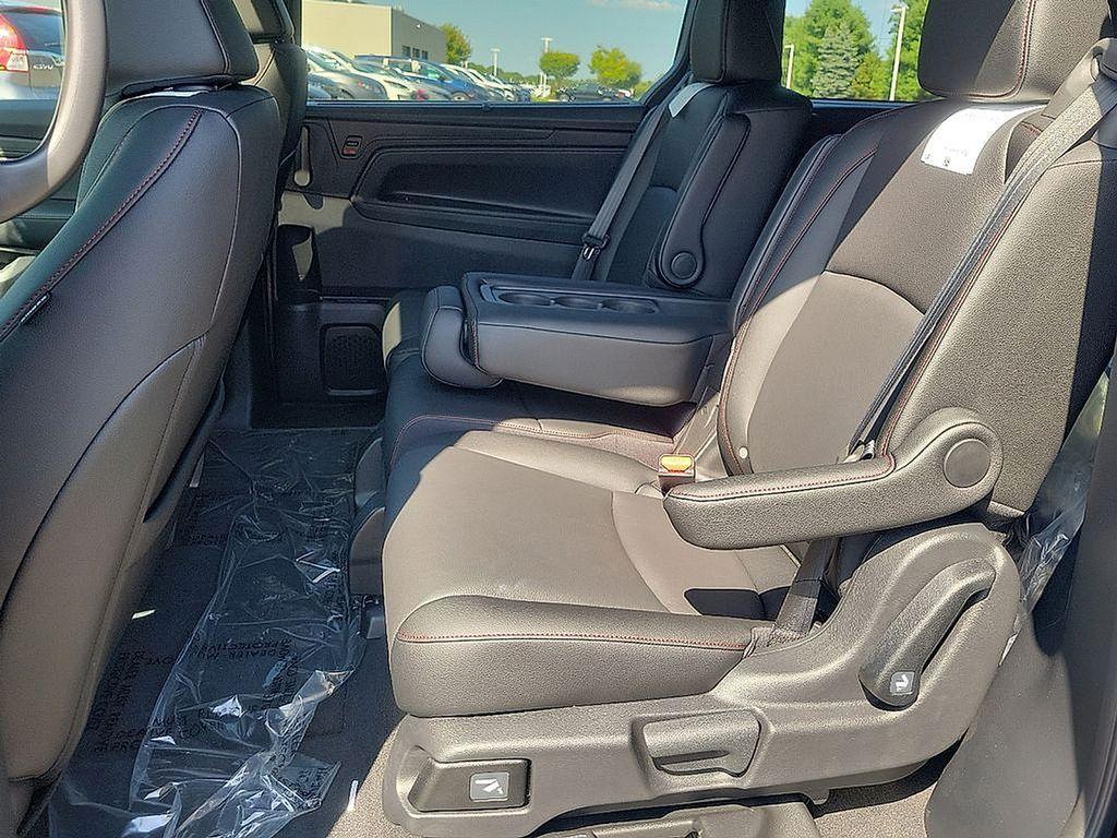 new 2025 Honda Odyssey car, priced at $45,275