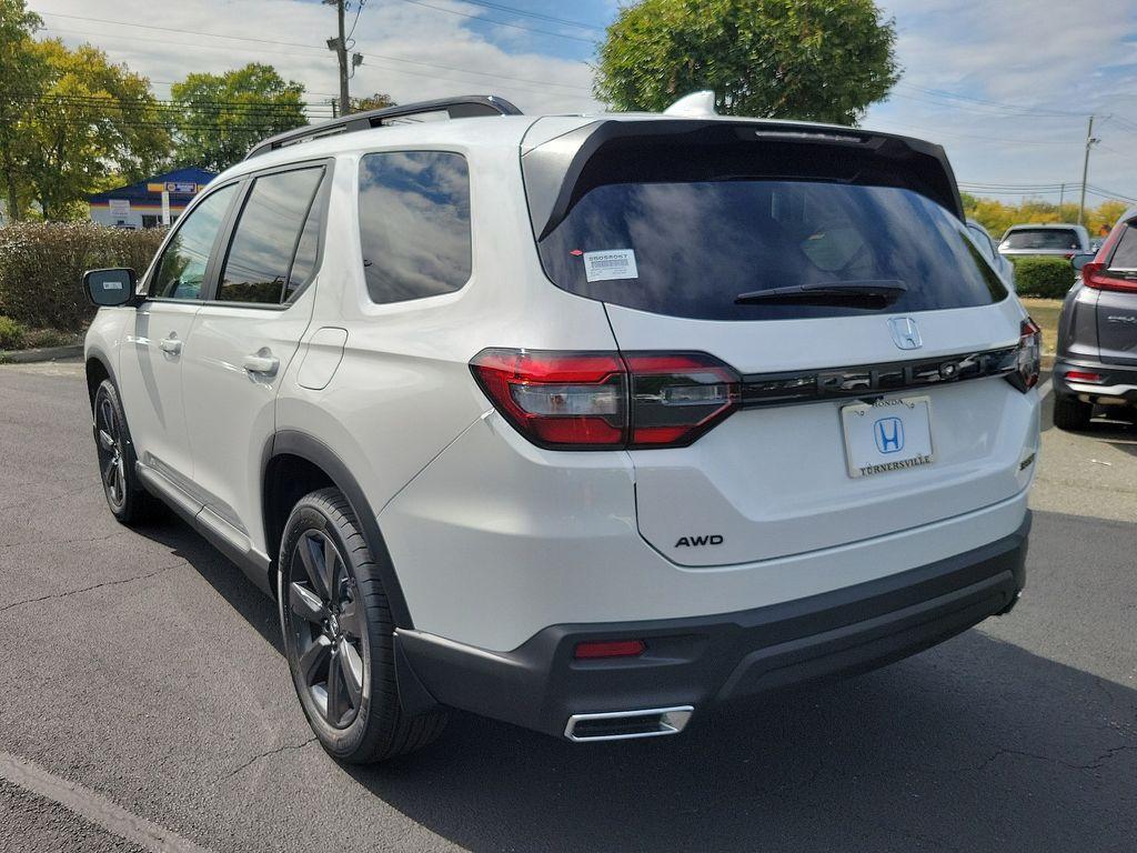 new 2025 Honda Pilot car, priced at $44,150