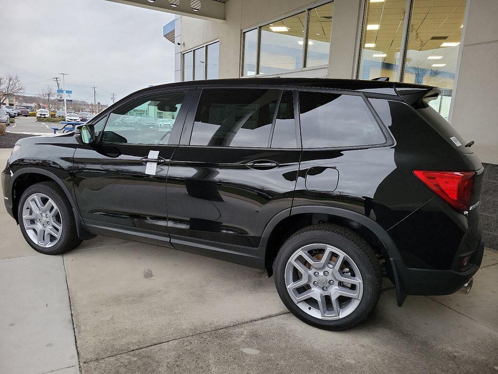 new 2025 Honda Passport car, priced at $43,850