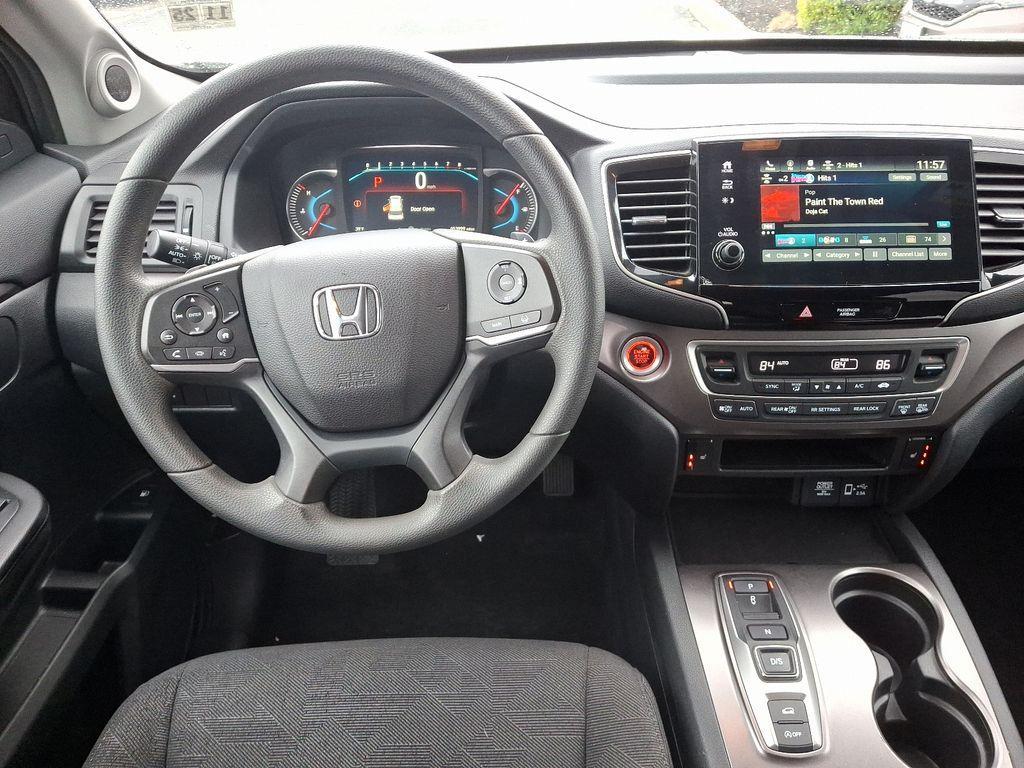 used 2021 Honda Pilot car, priced at $27,980