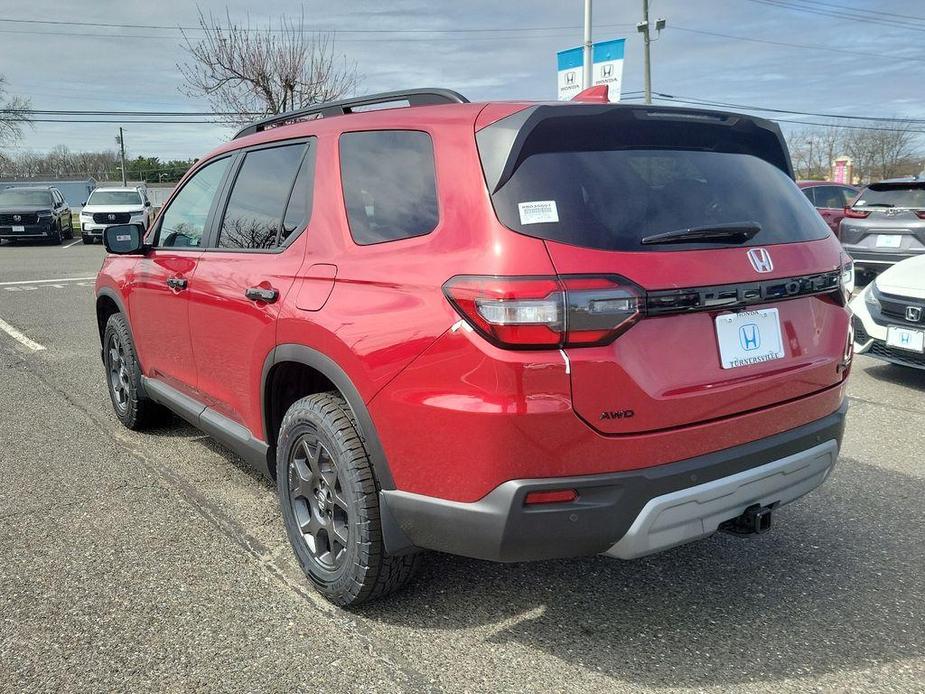 new 2025 Honda Pilot car, priced at $51,250