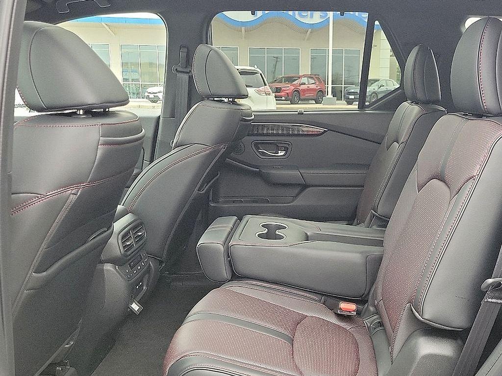 new 2025 Honda Pilot car, priced at $56,030