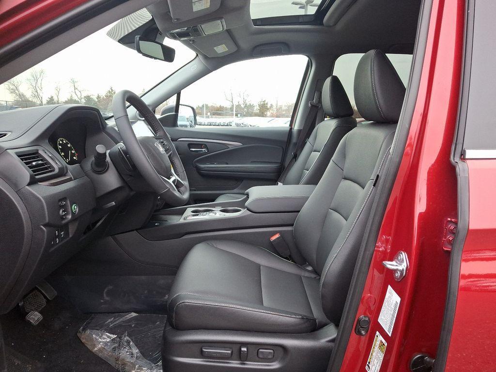 new 2025 Honda Ridgeline car, priced at $44,830