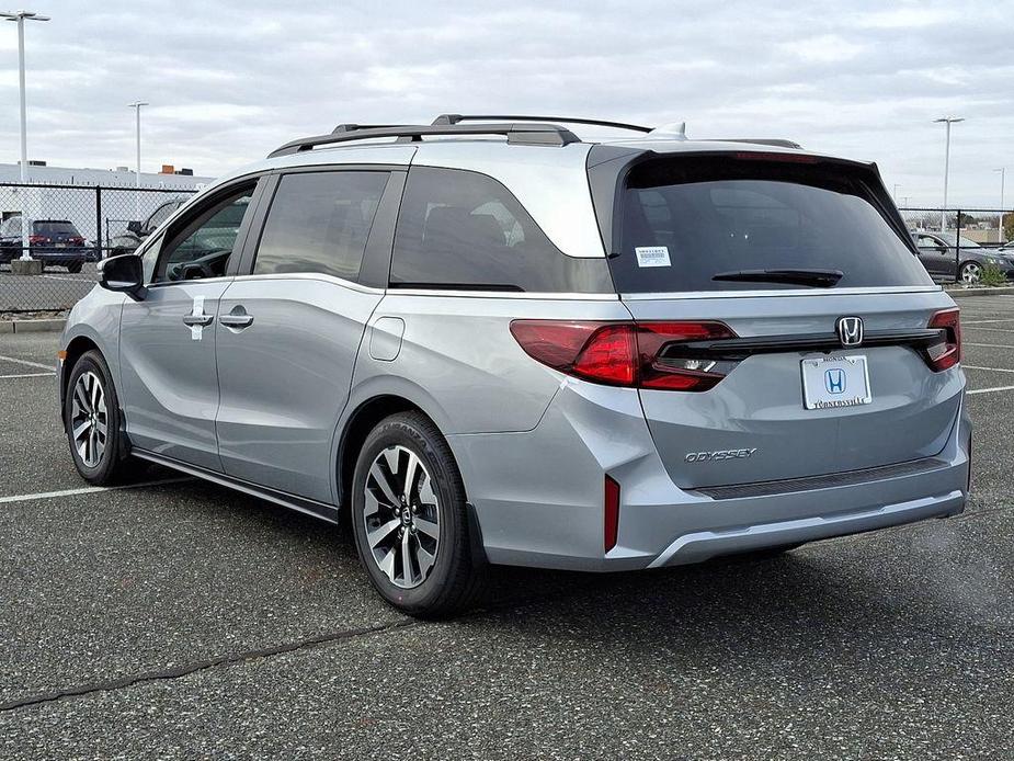 new 2025 Honda Odyssey car, priced at $43,910