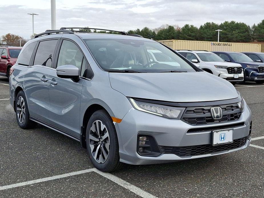 new 2025 Honda Odyssey car, priced at $43,910