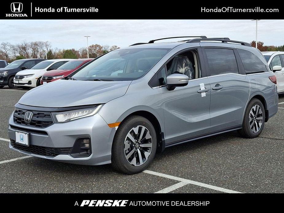 new 2025 Honda Odyssey car, priced at $43,910