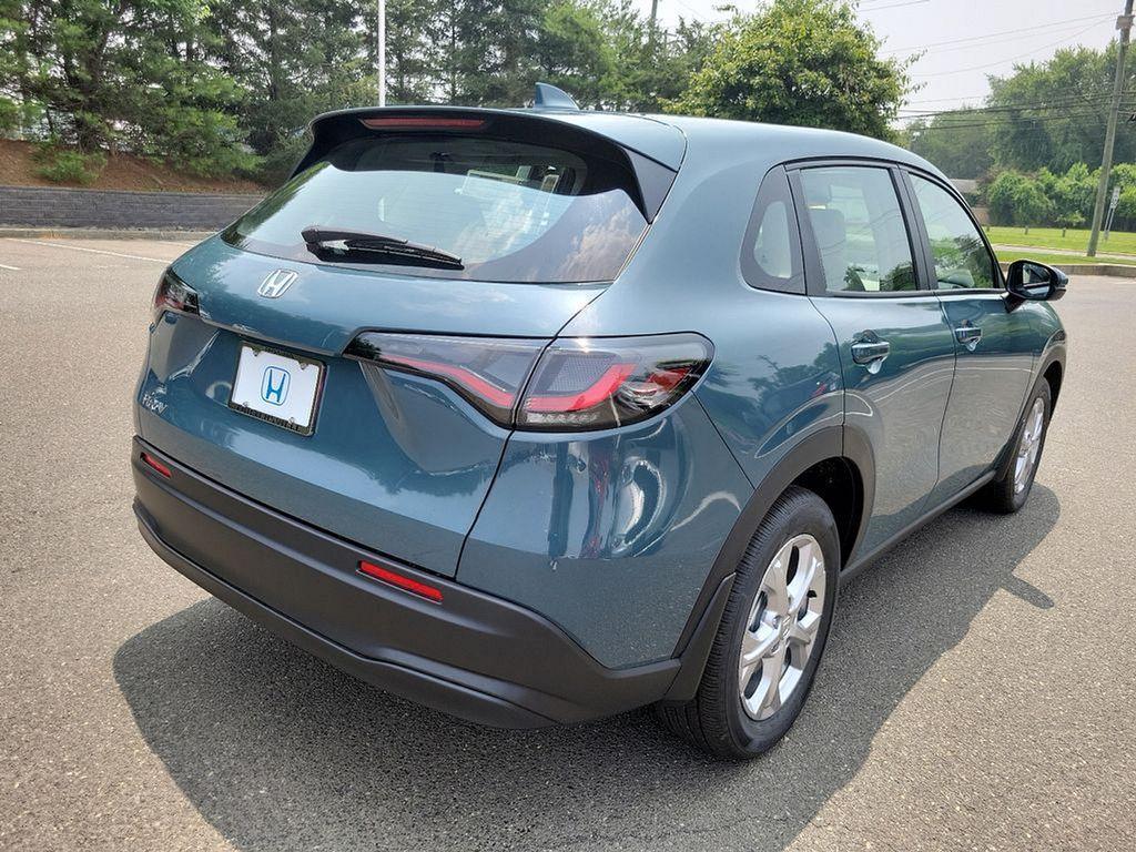 new 2025 Honda HR-V car, priced at $28,705