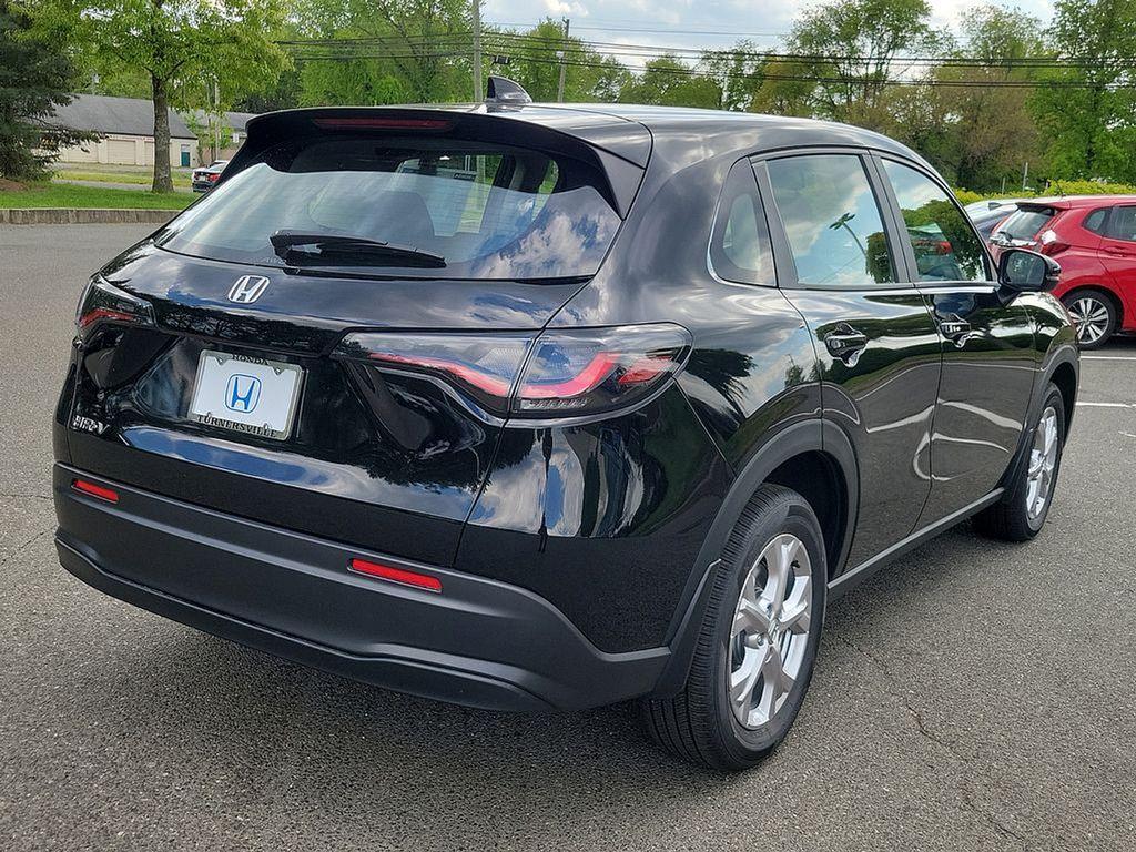 new 2025 Honda HR-V car, priced at $28,295