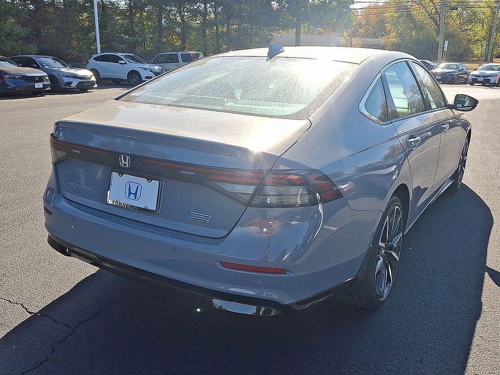 new 2025 Honda Accord Hybrid car, priced at $40,905