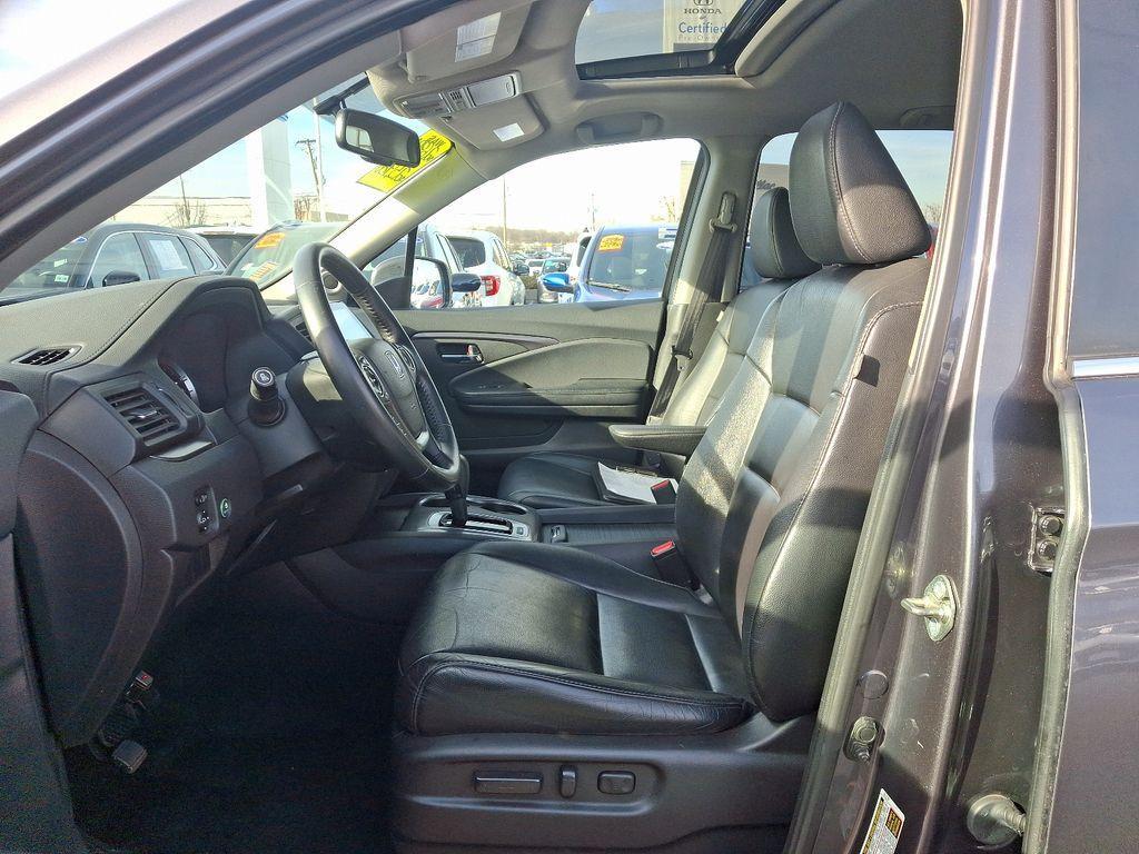 used 2017 Honda Pilot car, priced at $24,980