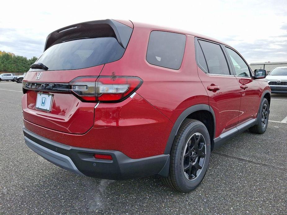 new 2025 Honda Pilot car, priced at $49,350