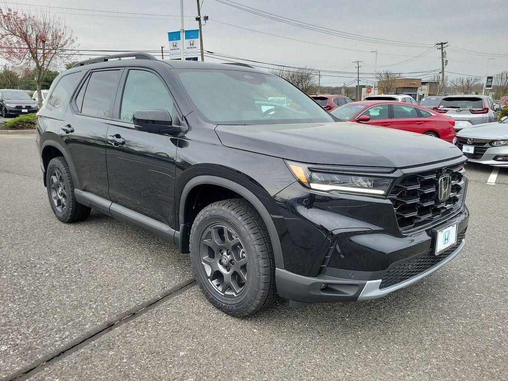 new 2025 Honda Pilot car, priced at $50,850