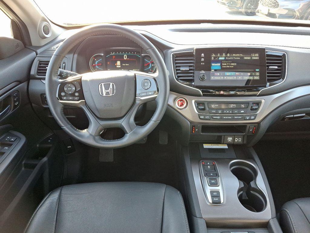 used 2022 Honda Pilot car, priced at $32,980