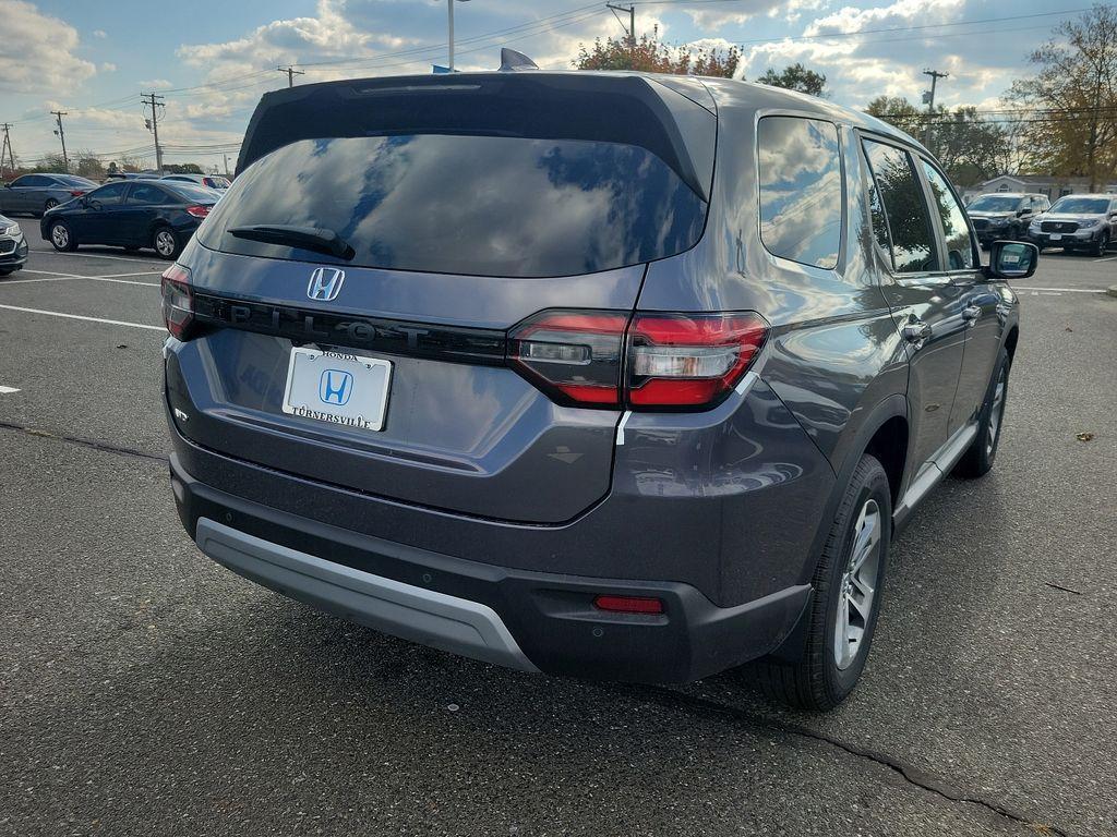 new 2025 Honda Pilot car, priced at $46,995