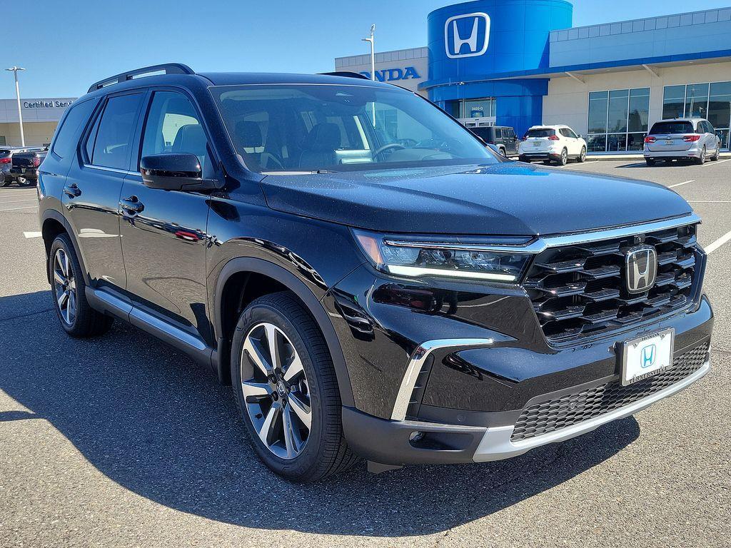 new 2025 Honda Pilot car, priced at $54,475