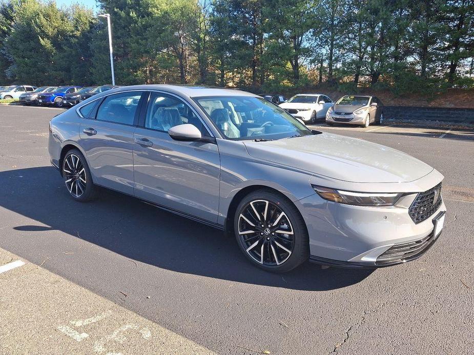 new 2025 Honda Accord Hybrid car, priced at $40,850