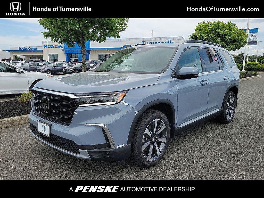 new 2025 Honda Pilot car, priced at $55,030