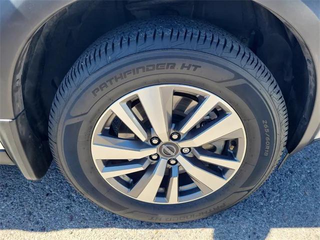 used 2023 Nissan Pathfinder car, priced at $32,999