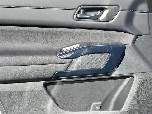 new 2025 Nissan Pathfinder car, priced at $37,375
