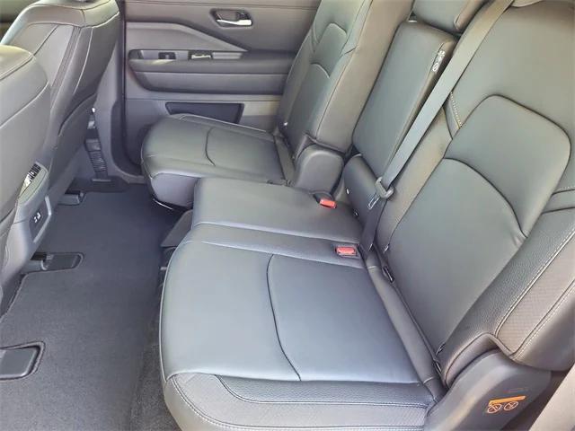 new 2025 Nissan Pathfinder car, priced at $47,020
