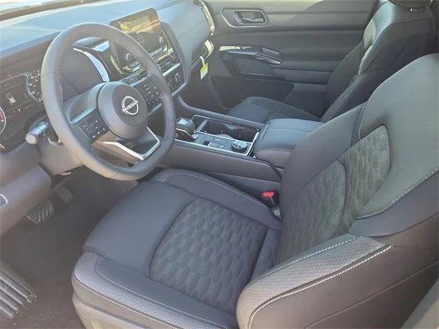 new 2025 Nissan Pathfinder car, priced at $39,260