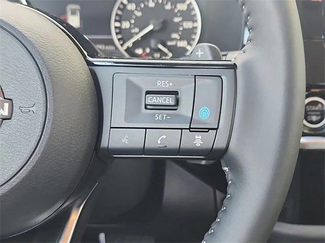 new 2025 Nissan Pathfinder car, priced at $39,590