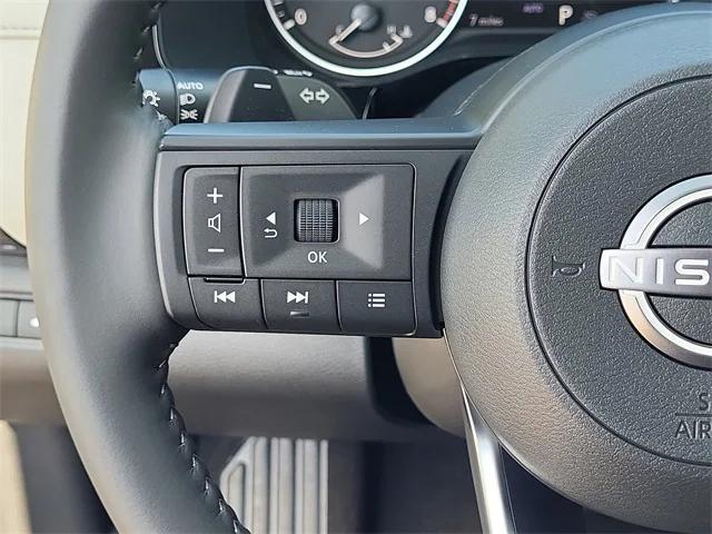 new 2025 Nissan Pathfinder car, priced at $44,260