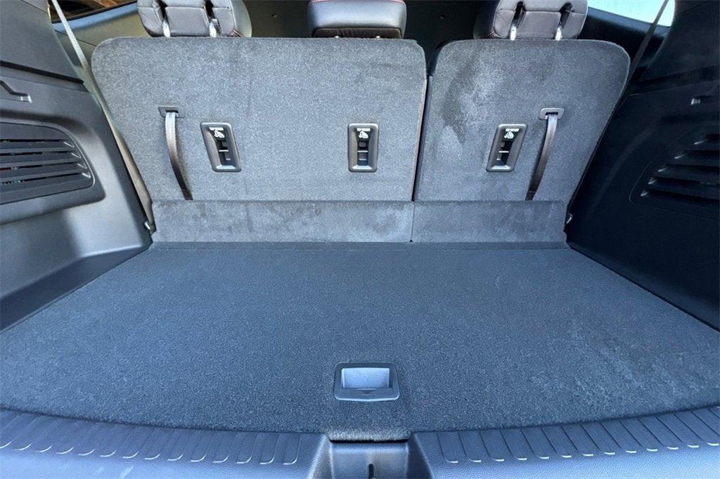 new 2026 Chevrolet Traverse car, priced at $50,024