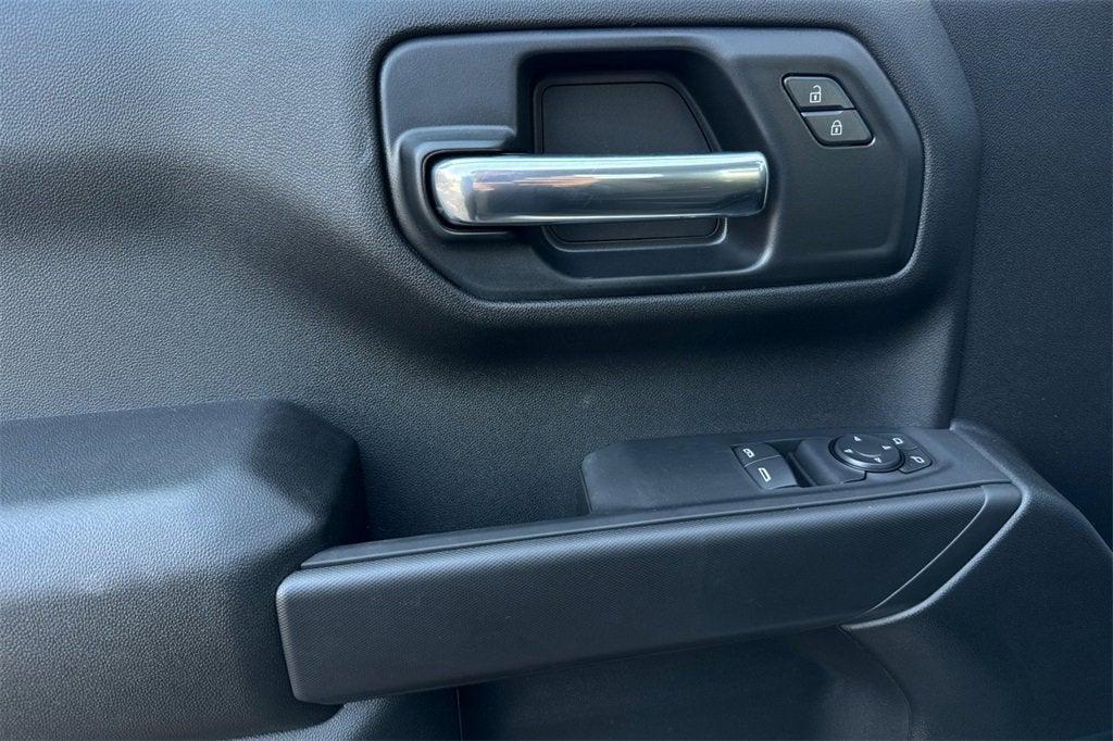 new 2025 Chevrolet Silverado 1500 car, priced at $40,527