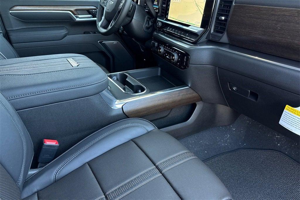 new 2025 Chevrolet Silverado 3500 car, priced at $87,174