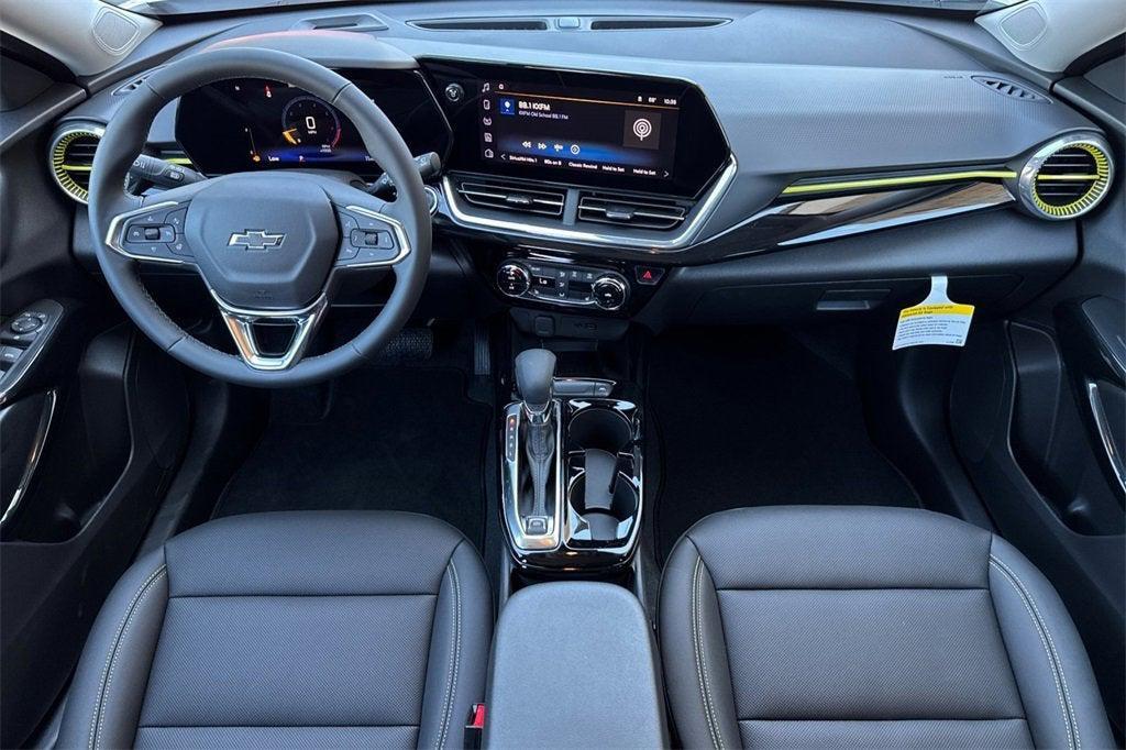 new 2025 Chevrolet Trax car, priced at $26,610